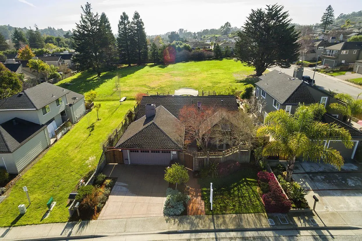 4456 Merlin Way, SOQUEL