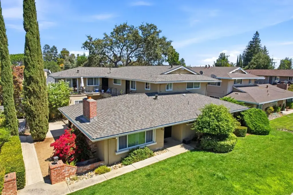 Castlewood Dr, LOS GATOS