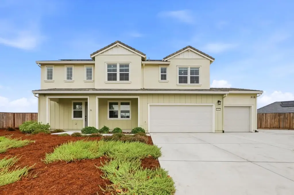 423 Brendan Ct, Hollister