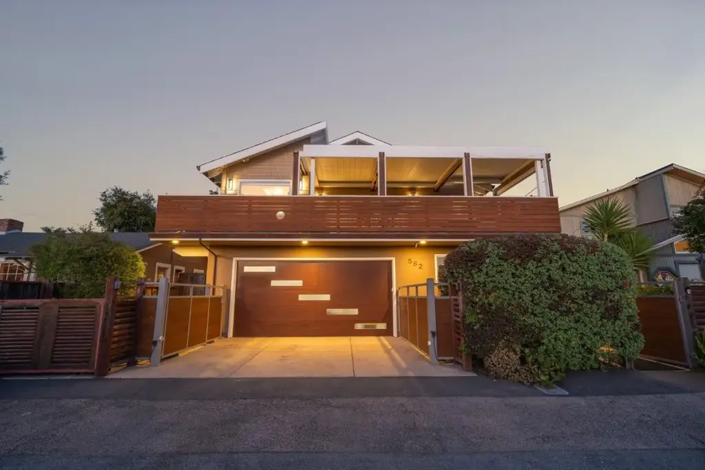 562 36th Ave, SANTA CRUZ