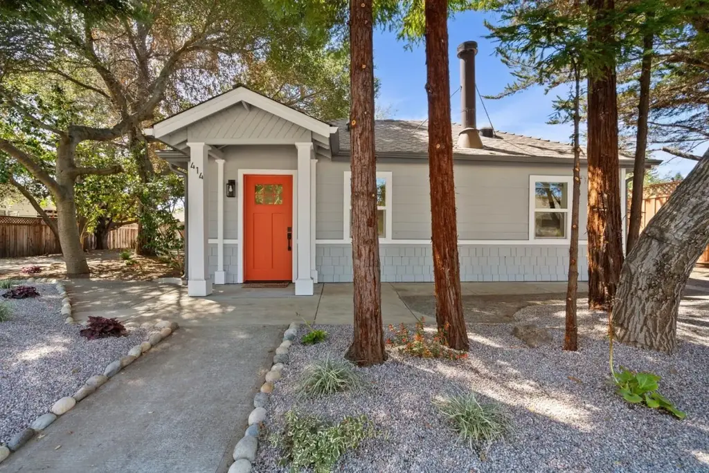 414 Roxas St, Santa Cruz