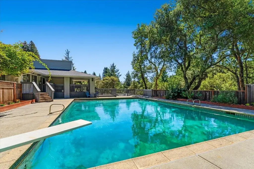 188 Kelly Ln, Santa Cruz
