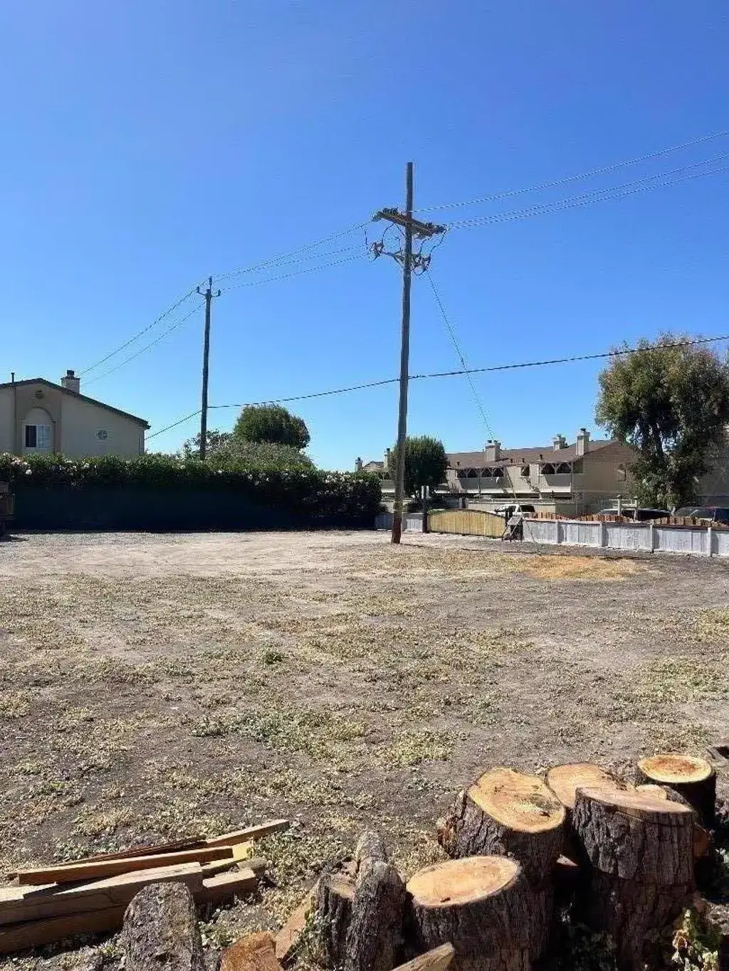 230 Martella St, SALINAS