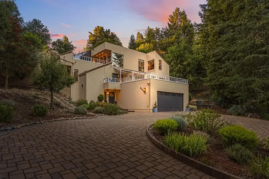 22443 Tim Tam Ct, Los Gatos