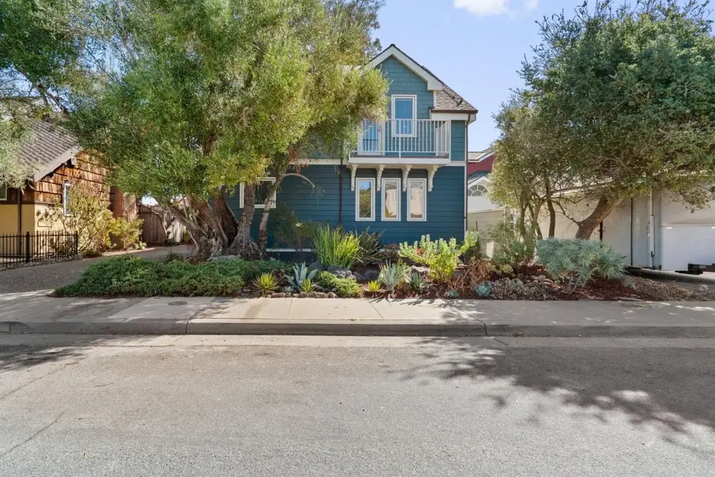 126 National St, SANTA CRUZ