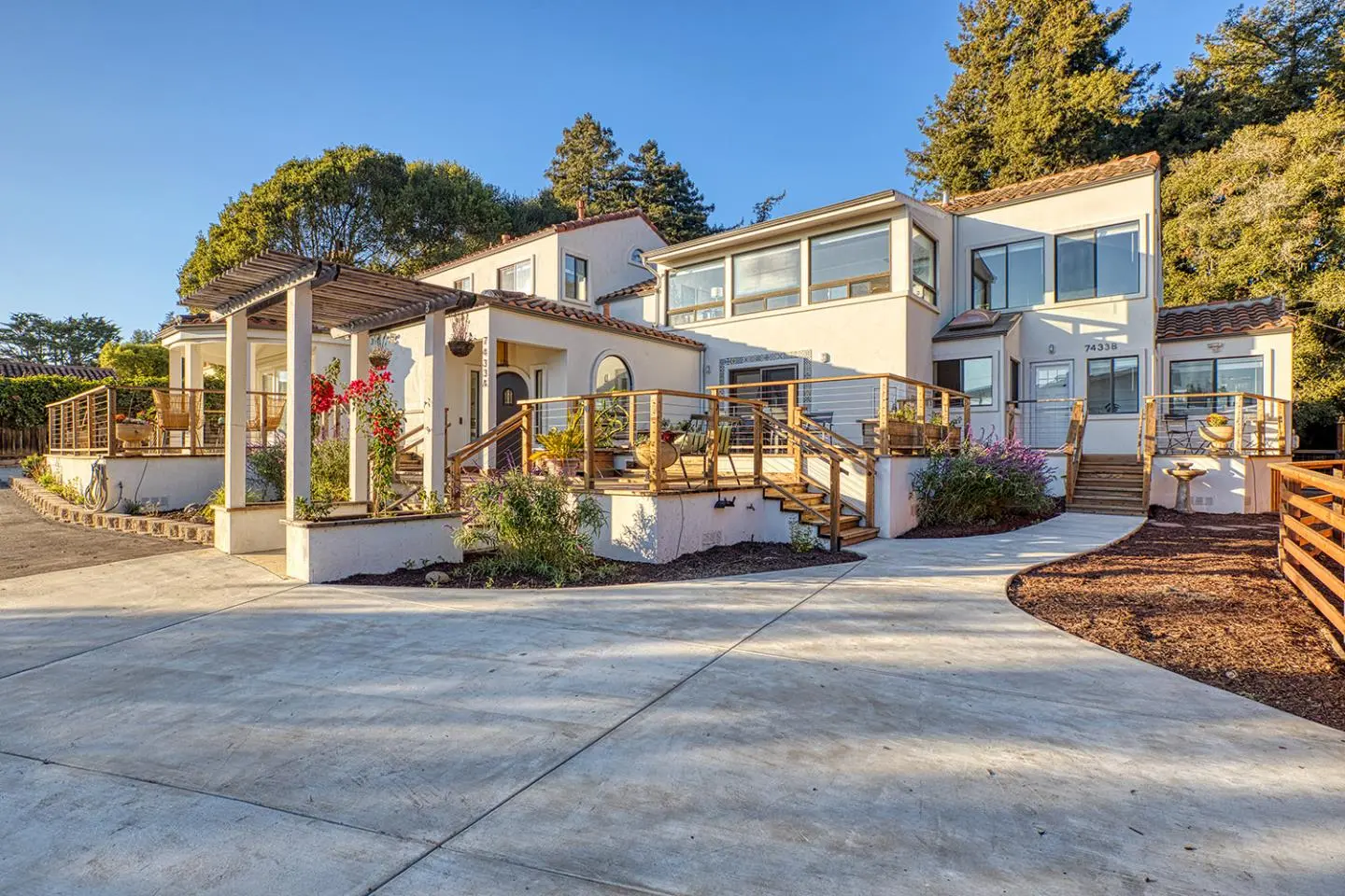7433 Mesa Dr, Aptos