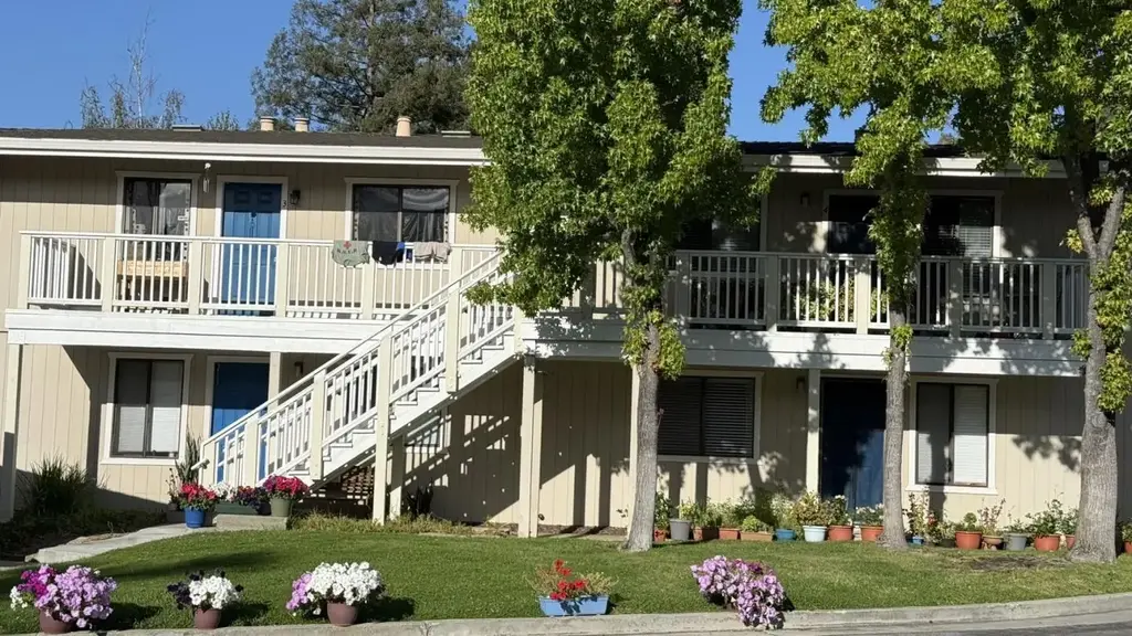 22672 Silver Oak Ln, CUPERTINO