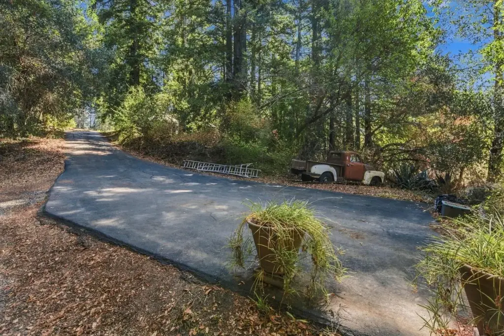 1150 Blue Ridge Dr, BOULDER CREEK