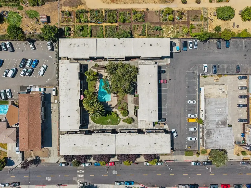 550 Berry Ave, HAYWARD