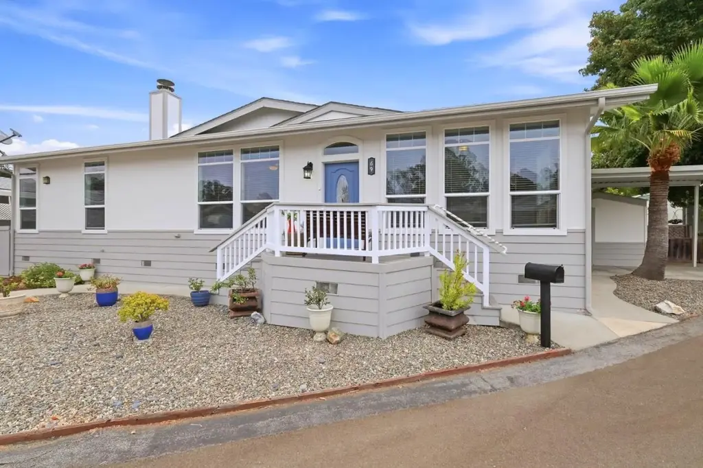 100 N Rodeo Gulch Rd 69, SOQUEL