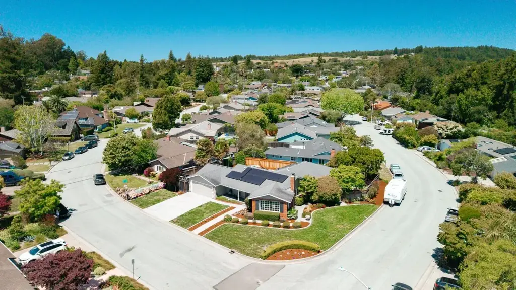 2 Ortalon Ave, SANTA CRUZ