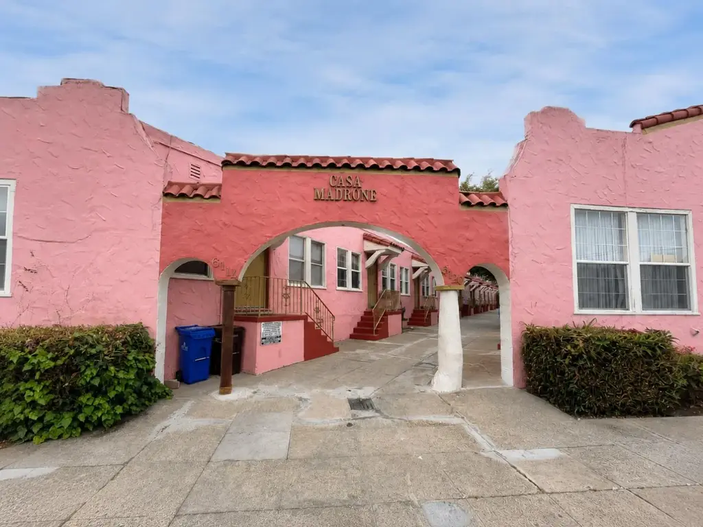 6114-6120 Foothill Blvd, OAKLAND