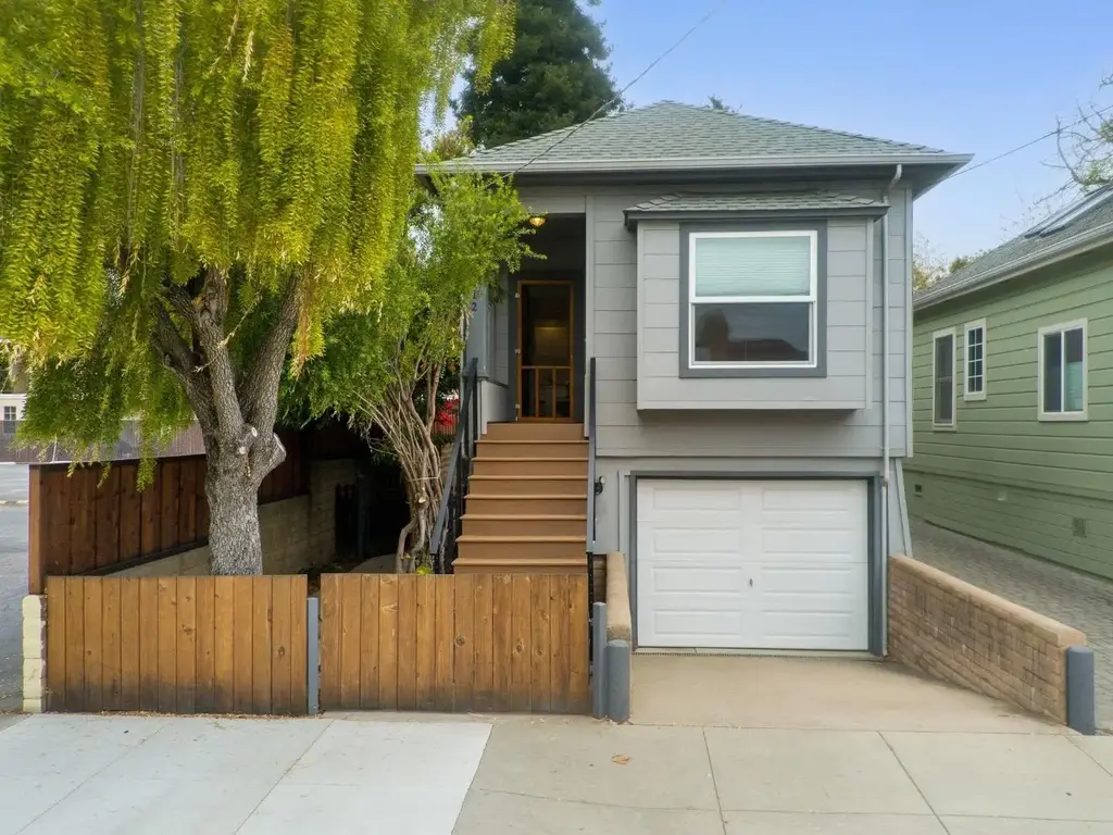 212 Cedar St, Santa Cruz