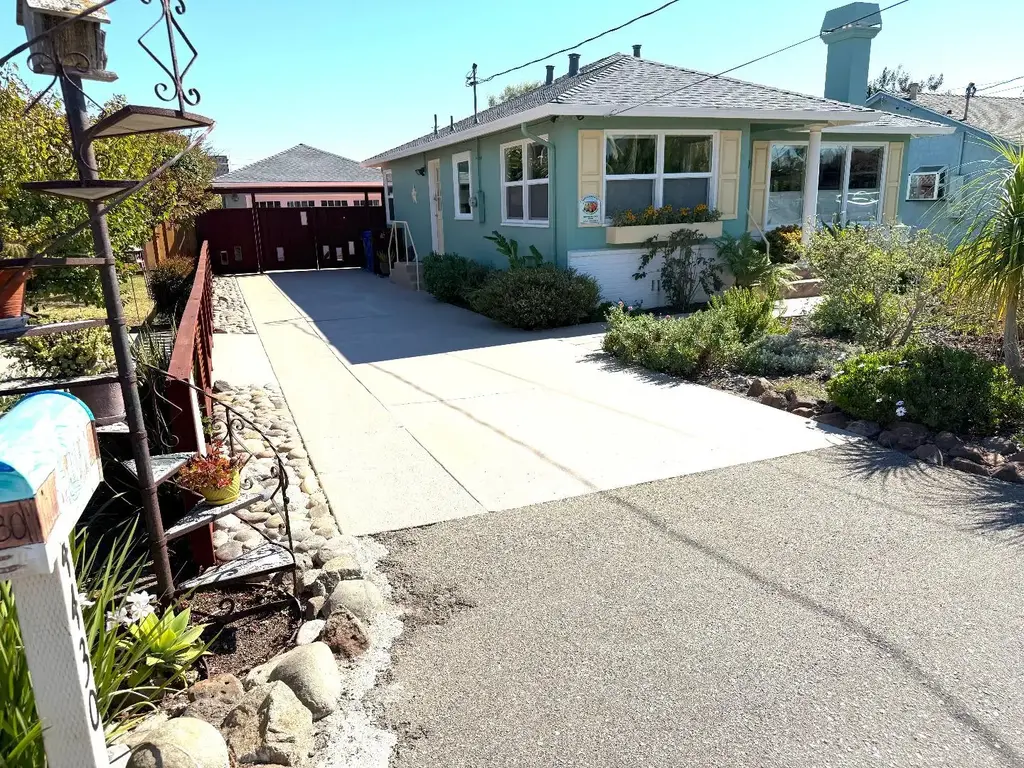 4430 Portola Dr, SANTA CRUZ