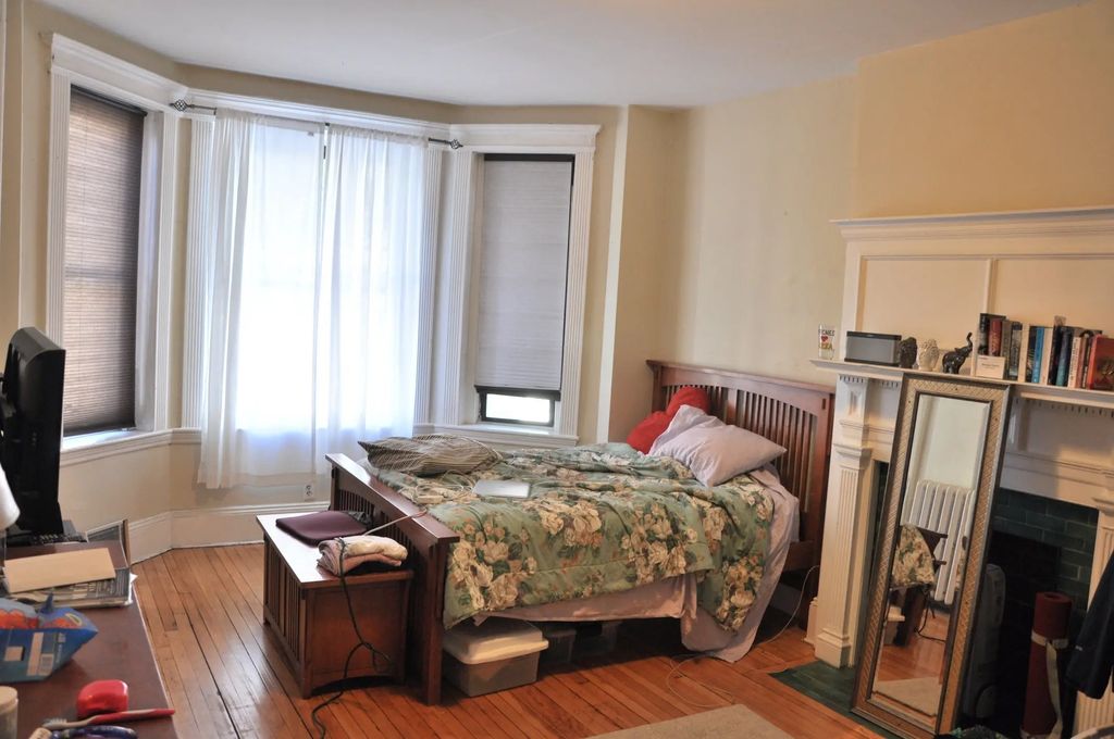 30 Glenville Ave #1, Boston
