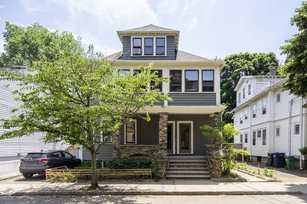 10-12 Notre Dame Avenue #3, Cambridge
