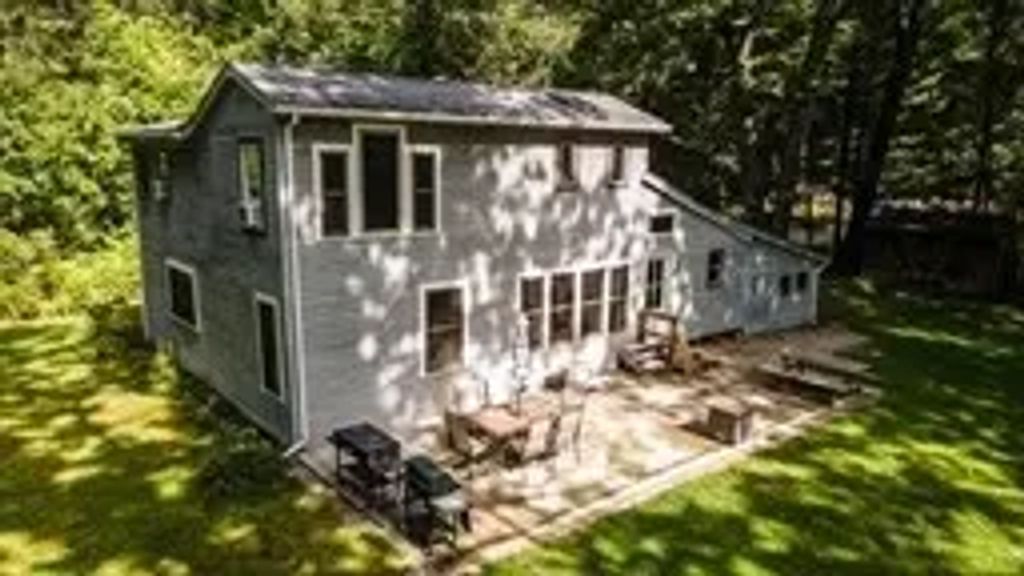 69 Lockes Village Rd, Wendell
