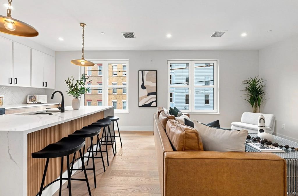 27 Guild Street #101, Boston