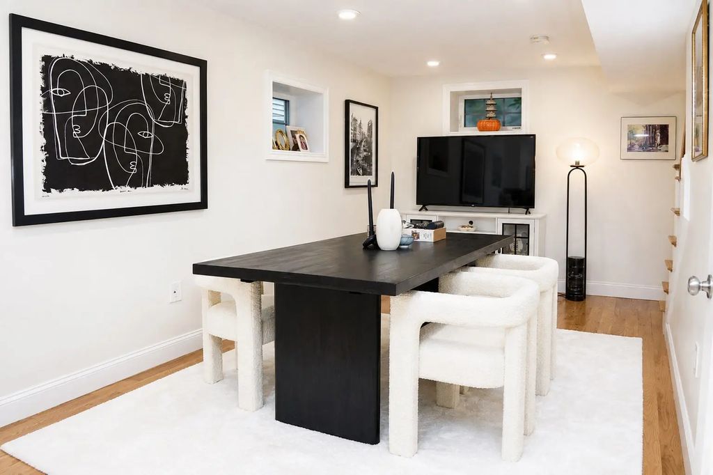 466-468 Medford St #2, Somerville