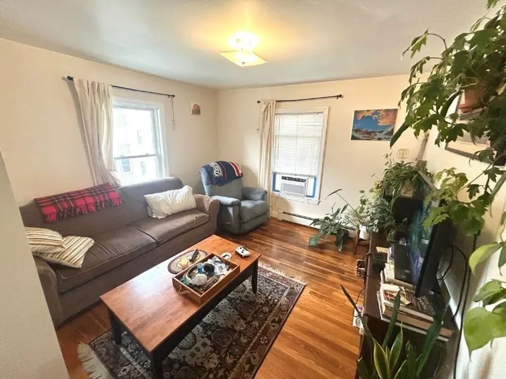 6 Pearl St. #2, Medford