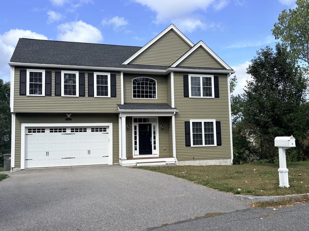 8 Saratoga #8, Framingham