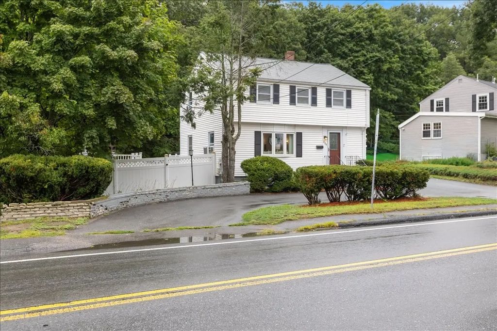 254 Cambridge Rd, Woburn