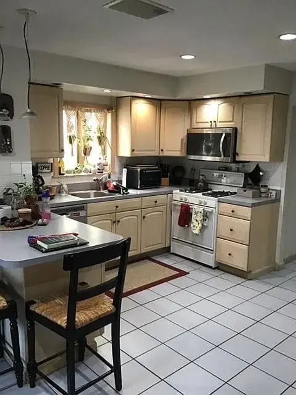 16 Marney St #1, Cambridge