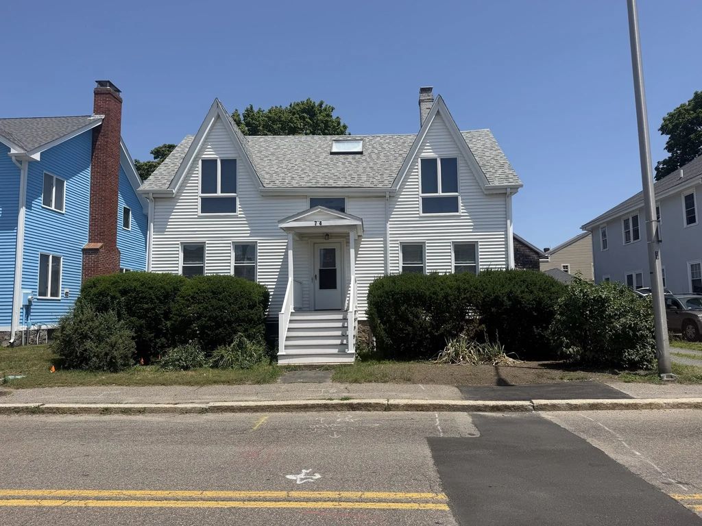74 Puritan Road, Swampscott