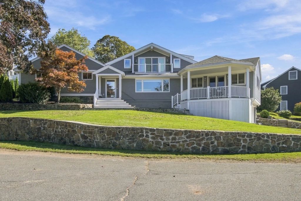 15 Indianhead Cirlce, Marblehead