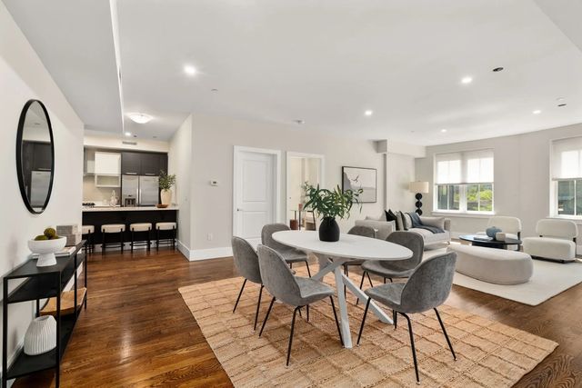 10 St George Street #406, Boston