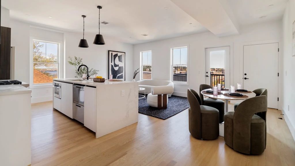 32 Condor St #6a, Boston