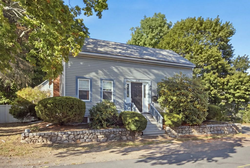 330 Haven St, Reading