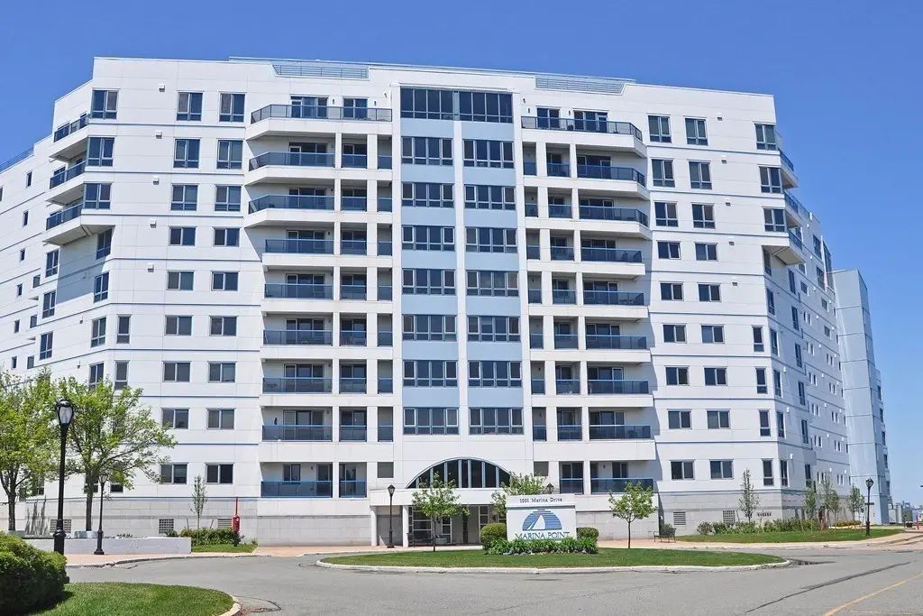 1001 Marina Dr #705, Quincy