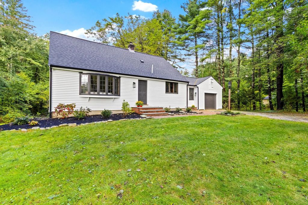 217 Hudson Rd, Stow