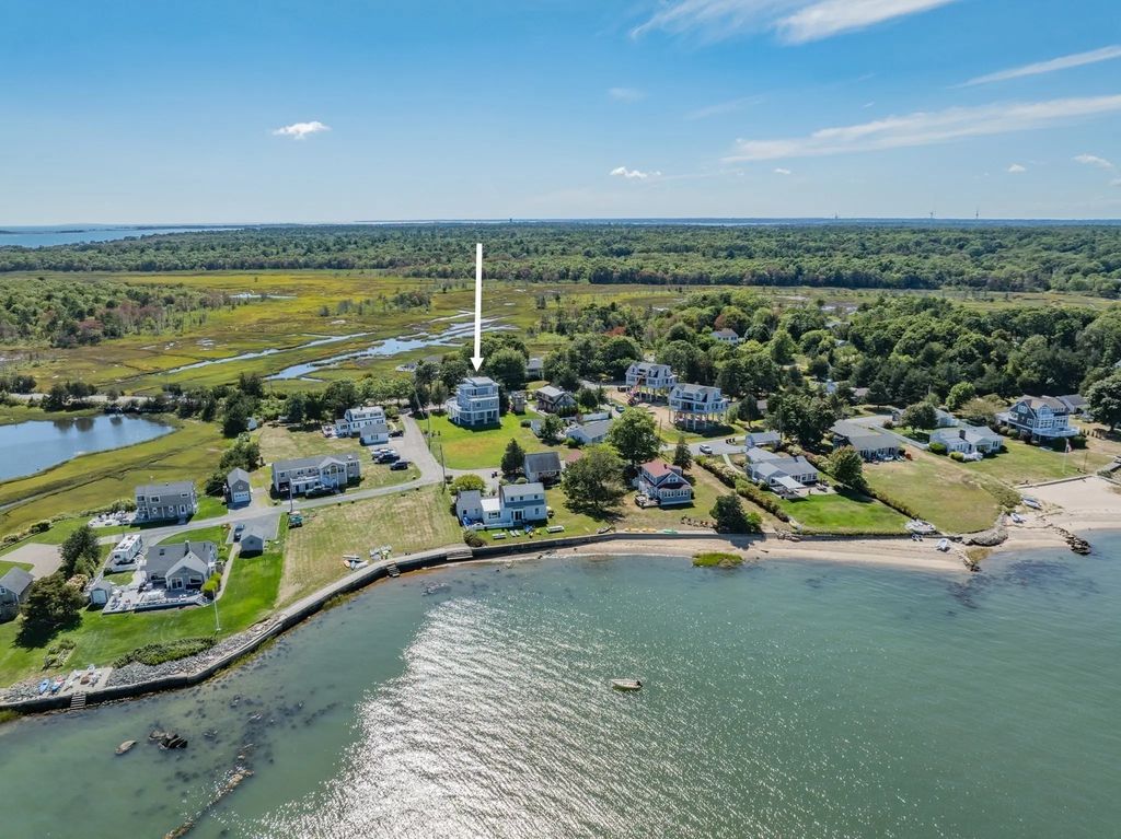 1 Starboard Way, Mattapoisett