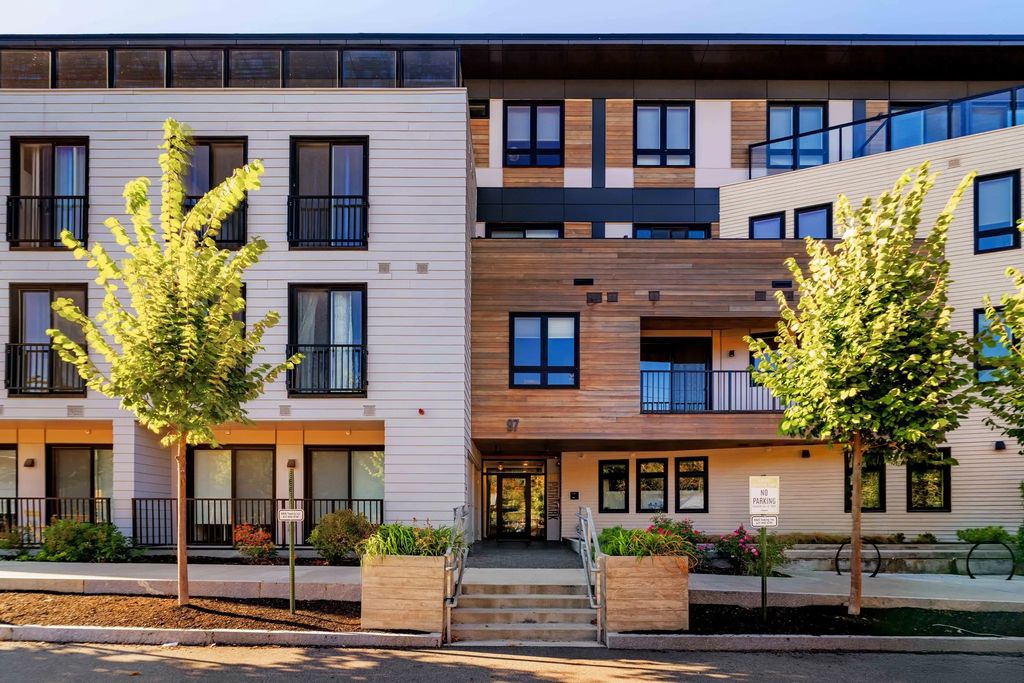 97-99 Elmwood Street #110, Cambridge