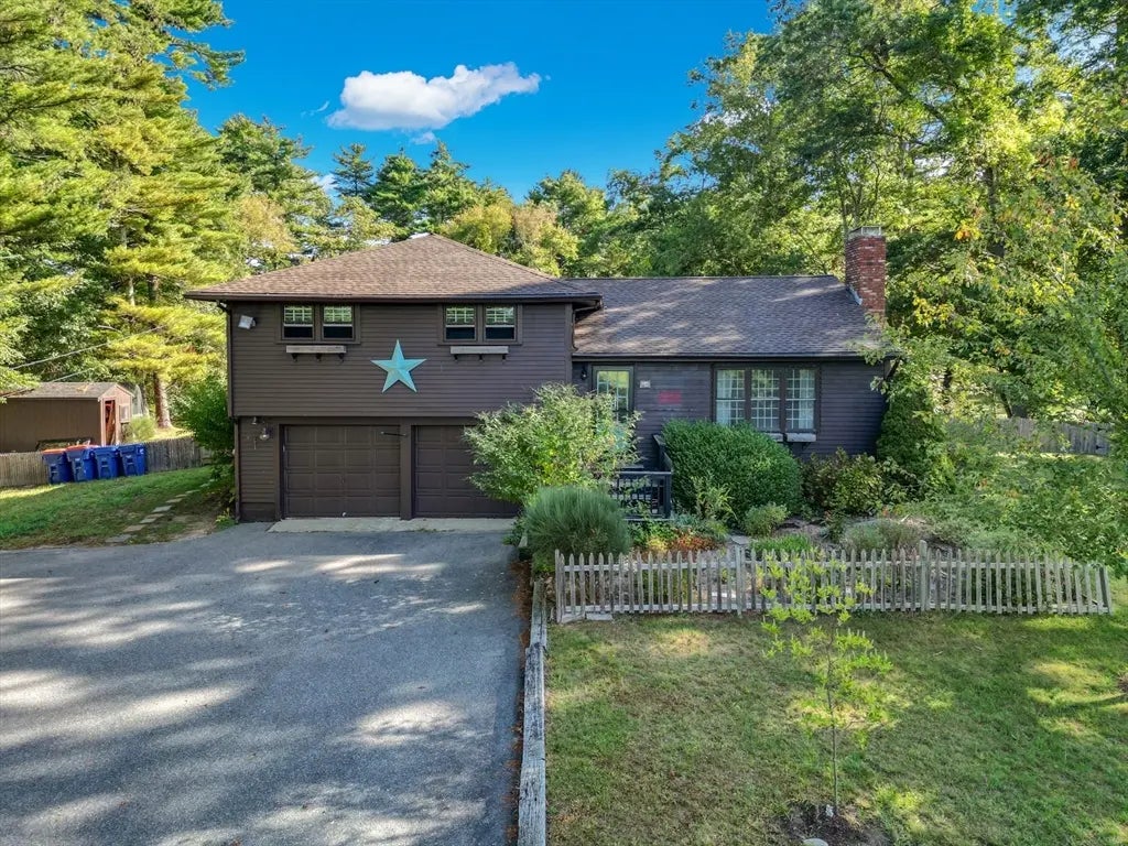 86 Pine St, Rochester