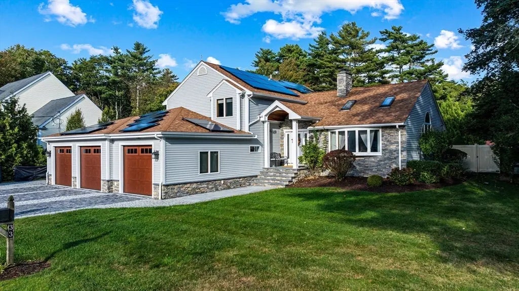 33 Sylvia St, Fairhaven