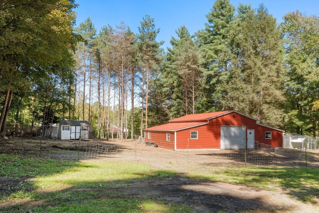 396 Brattleboro Rd, Bernardston
