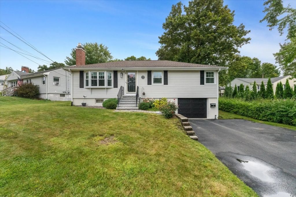 194 Holden St, Worcester