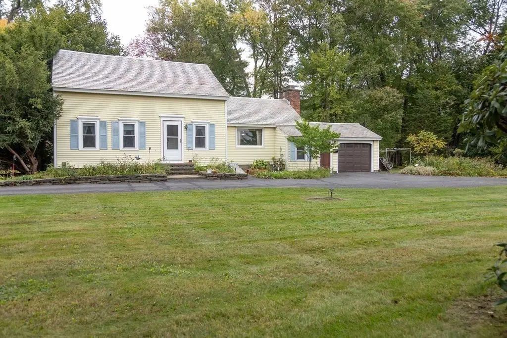90 N Main Street, Deerfield