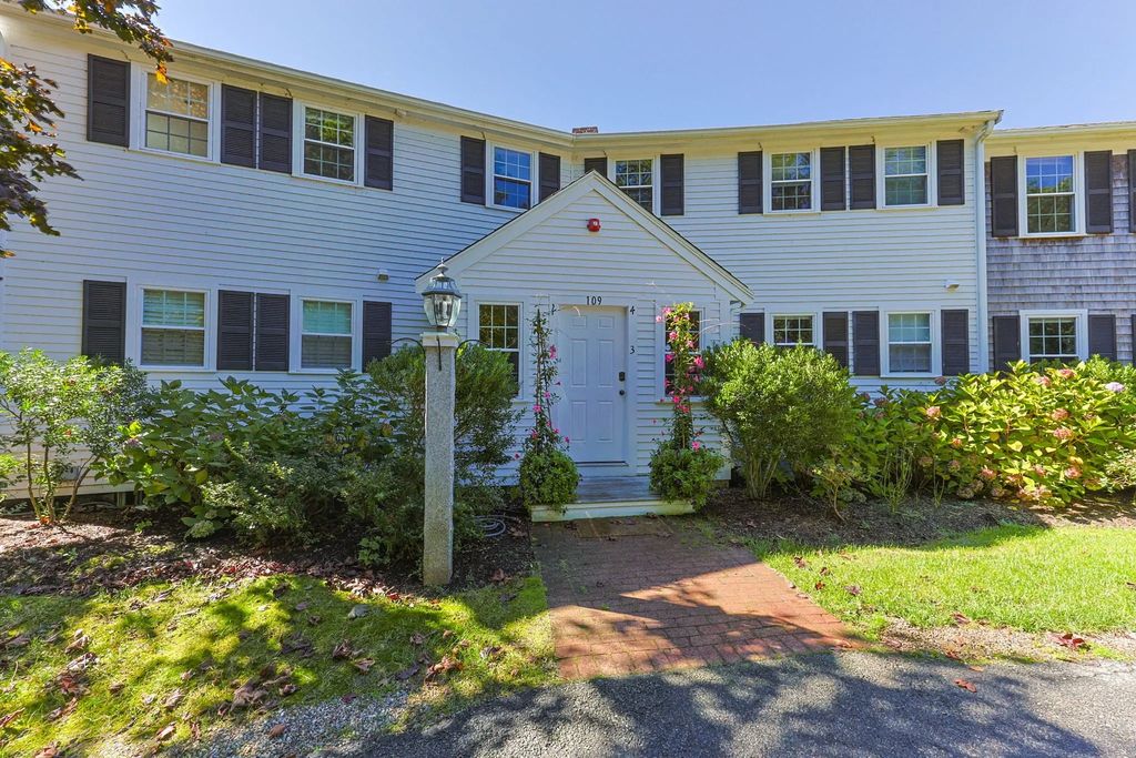 109 Misty Meadow Ln #4, Chatham
