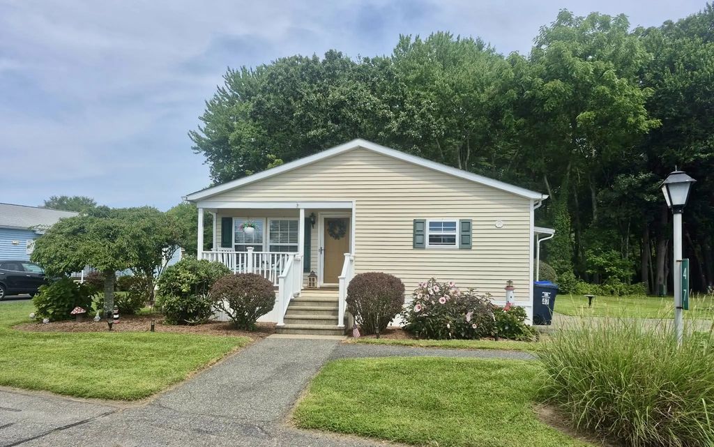 47 Nantucket Drive #47, Taunton