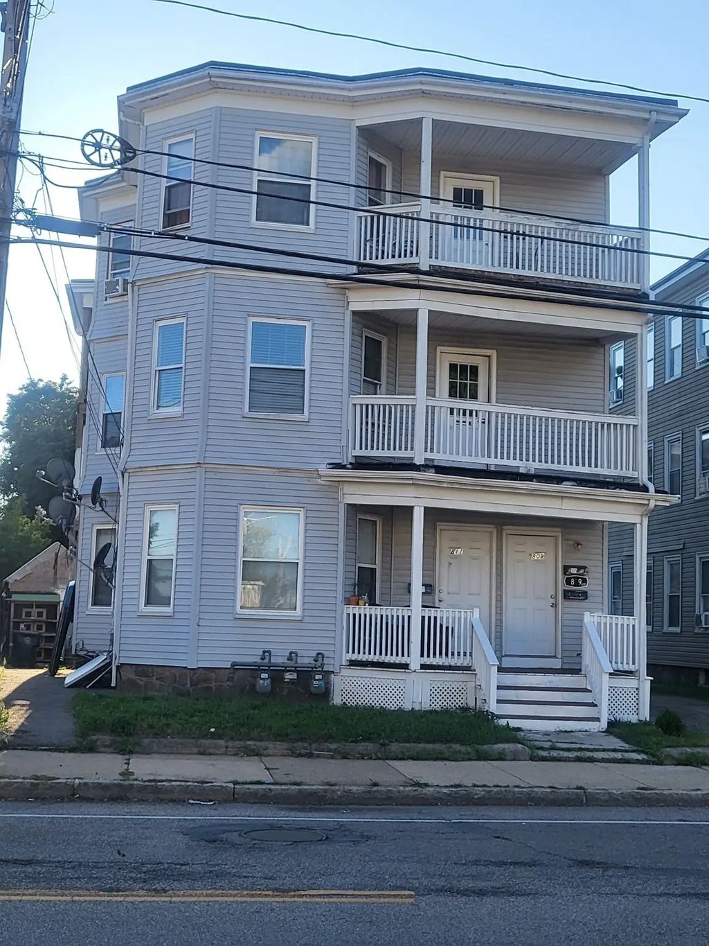 809 Warren Ave, Brockton