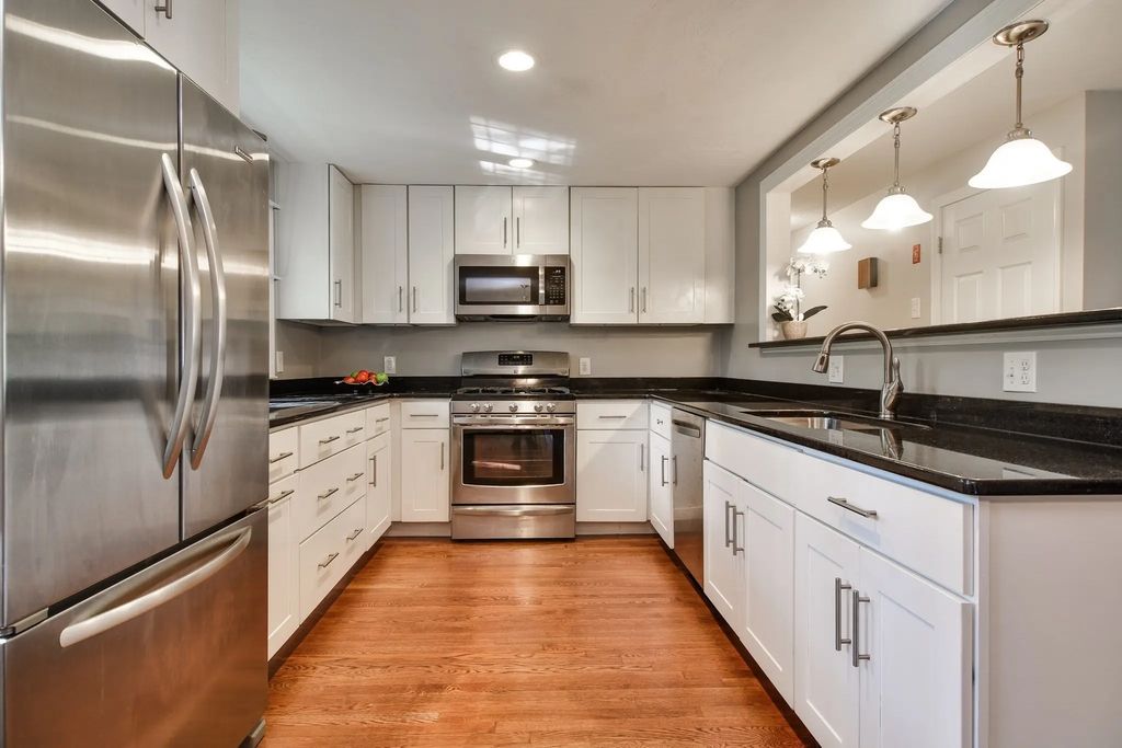 12 Patony Rd, Framingham