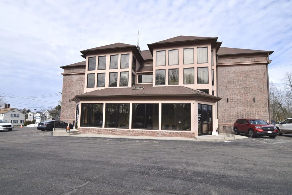 169 N Franklin Street #3, Holbrook