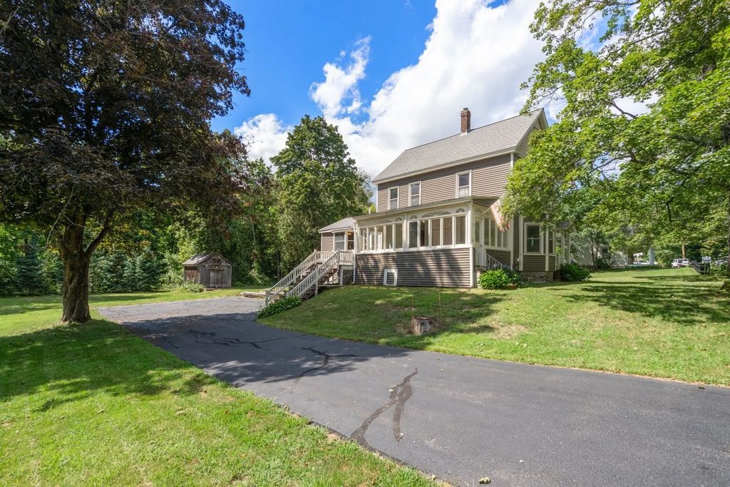 43 Brown Street, Maynard