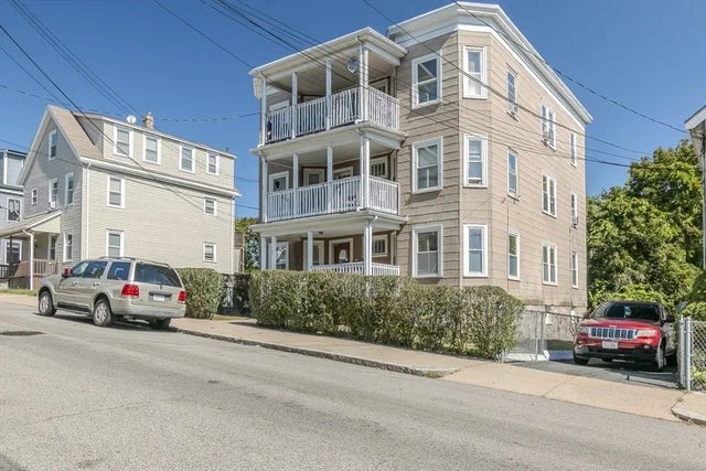 75 Glendower Rd, Boston