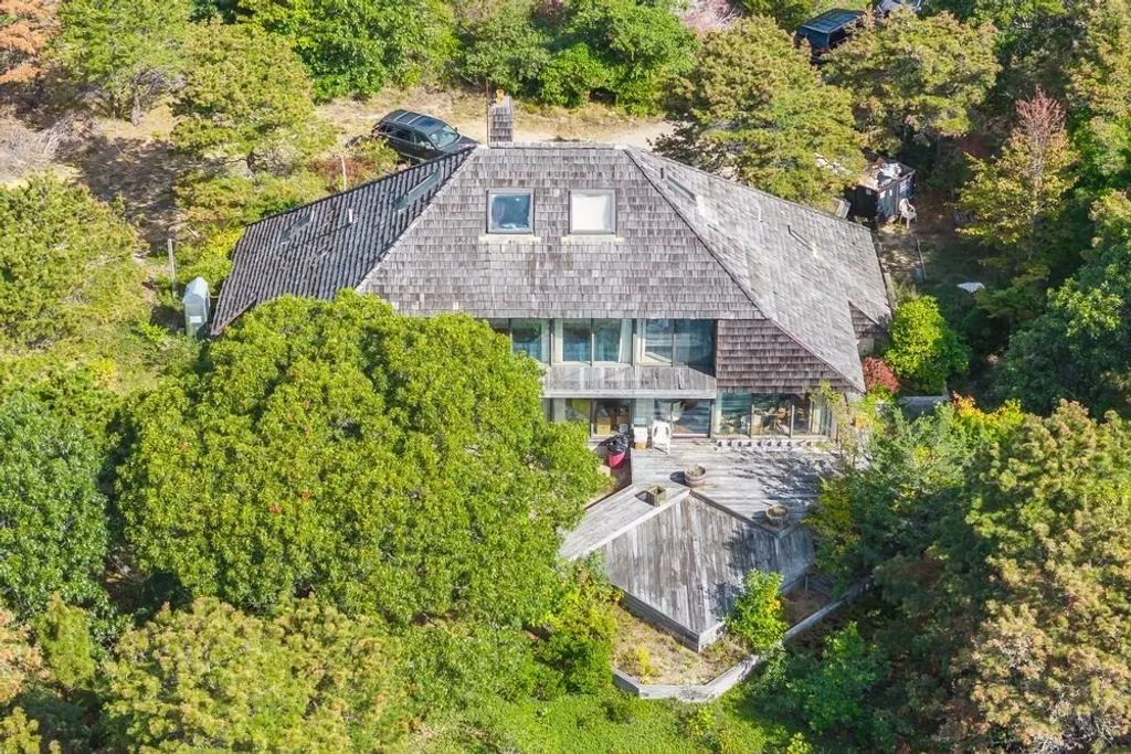 32 Twine Field Rd, Truro