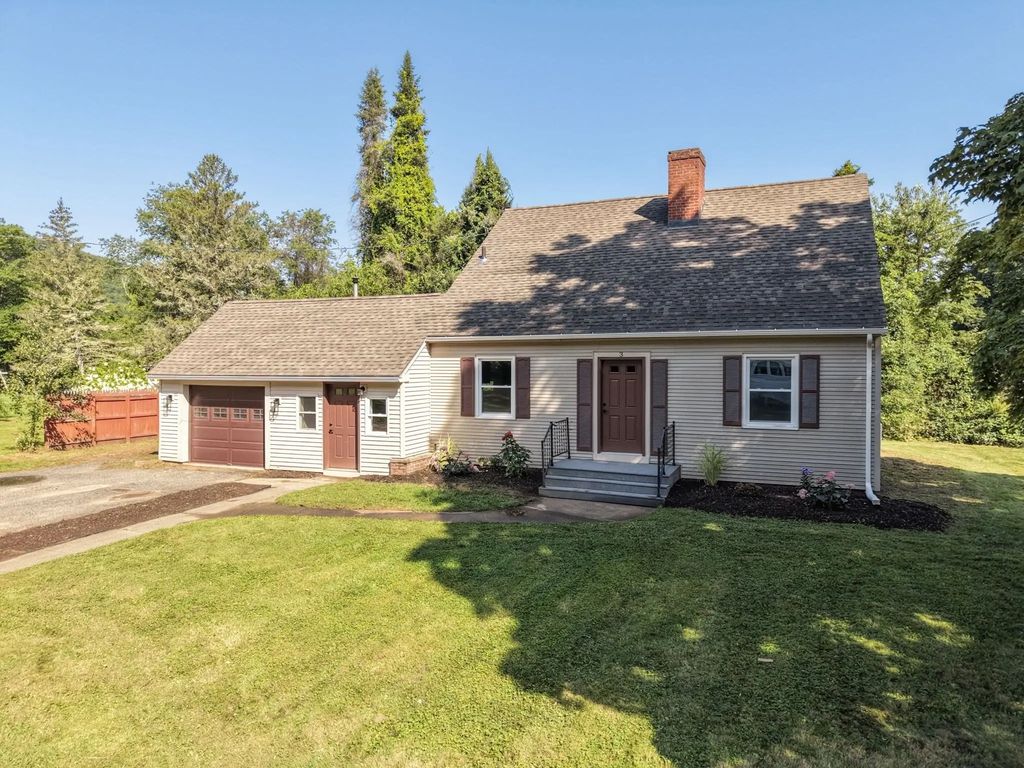 3 Maplelawn Dr, Monson